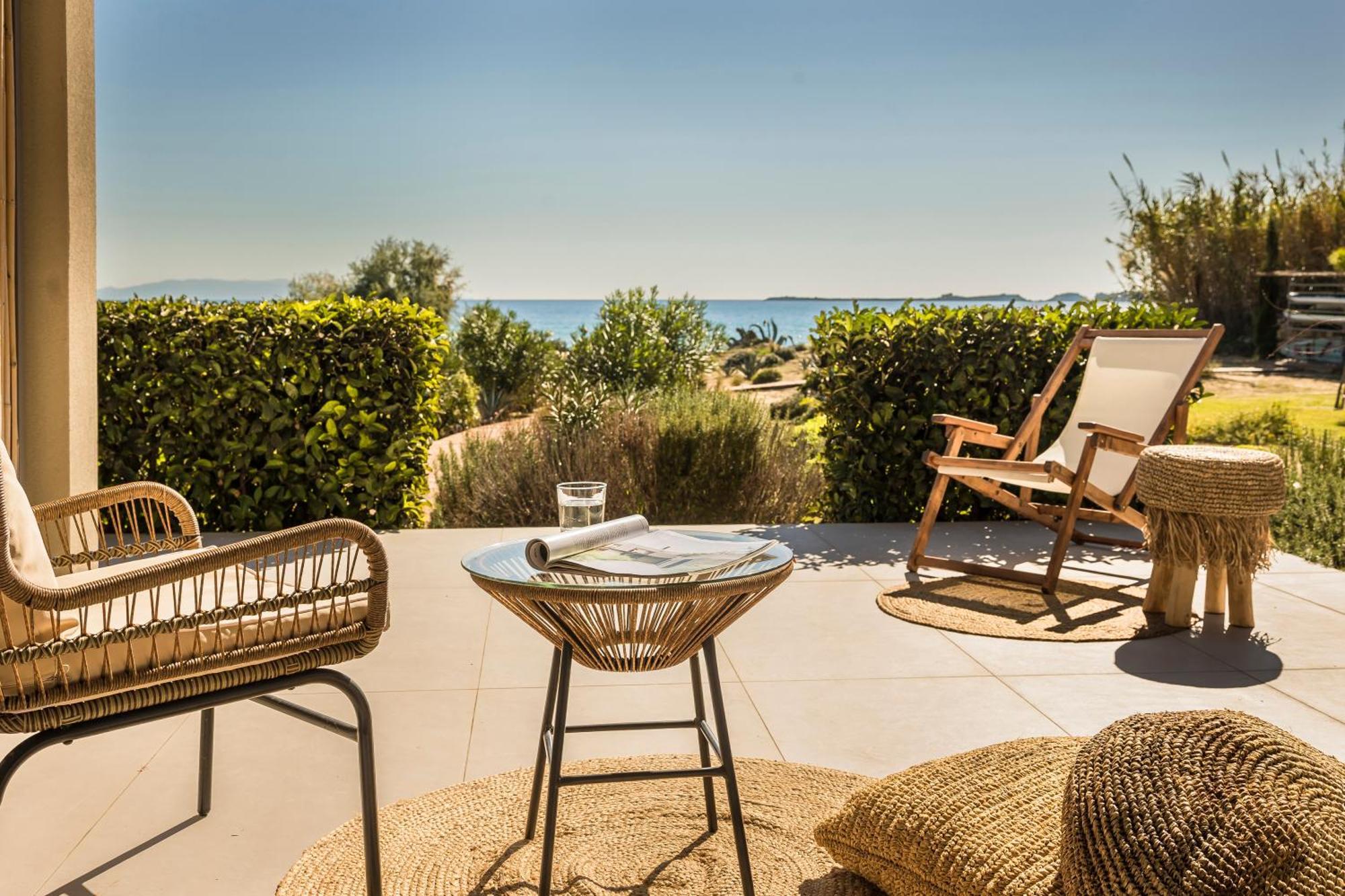 Grand Blue Beach Residences Lixouri Exterior photo